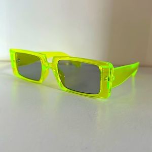 Rectangular shaped sunglasses